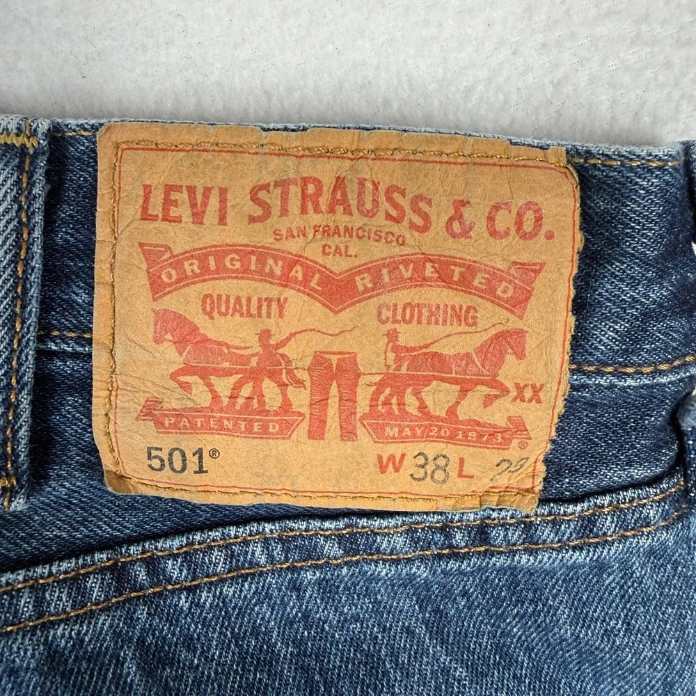 Levi 501 Original Fit Jeans Mens 38x29 Blue Button Fly Straight Leg Denim